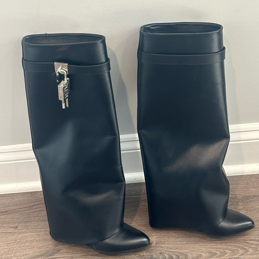Authentic GIVENCHY Shark lock boots